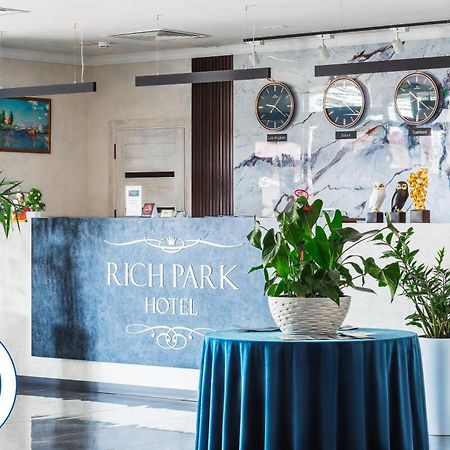 Rich Park Hotel Tashkent Exterior foto