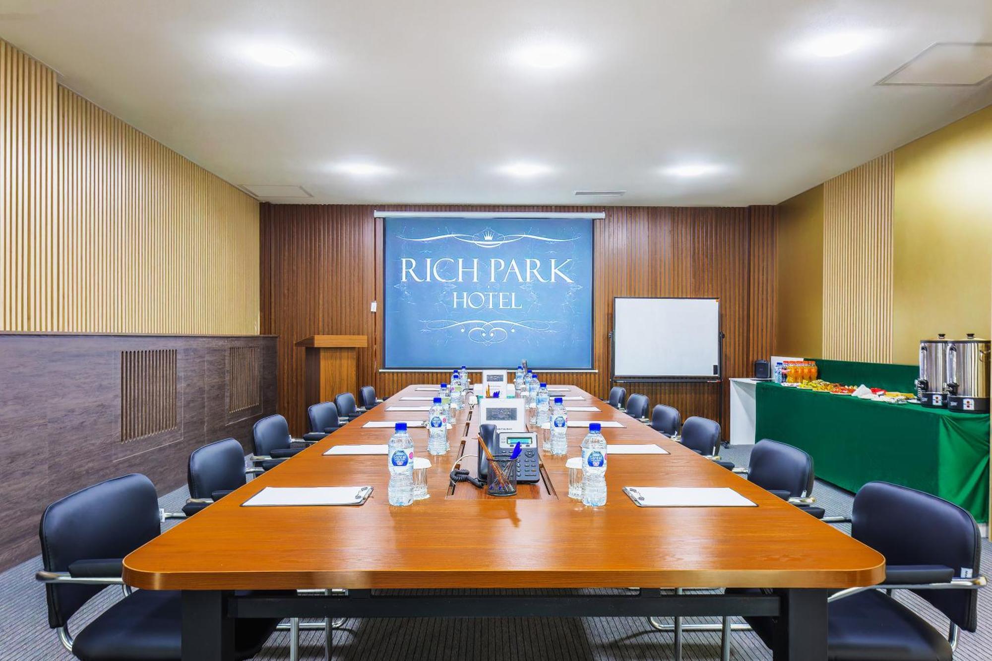 Rich Park Hotel Tashkent Exterior foto